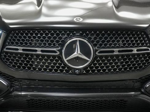 Certified 2025 Mercedes-Benz GLE 450 4MATIC image 4