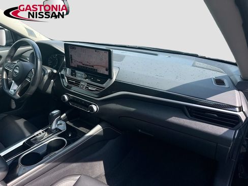 Used 2023 Nissan Altima 2.5 SR w/ SR Premium Package FWD image 38