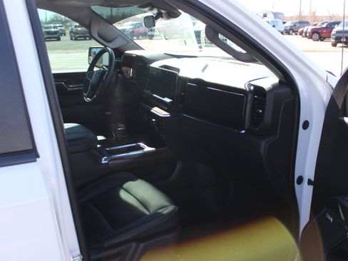 Used 2023 Chevrolet Silverado 1500 RST w/ Convenience Package II image 15