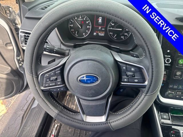 Used 2025 Subaru Outback Touring AWD/4WD image 7