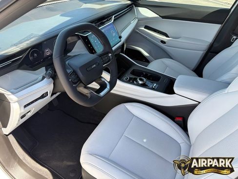 New 2026 Jeep Cherokee Limited image 15