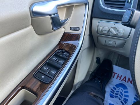 Used 2015 Volvo S60 T5 Platinum image 19