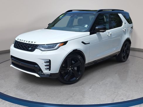 Certified 2025 Land Rover Discovery Dynamic SE AWD/4WD image 1