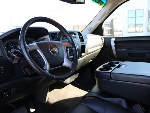 Used 2014 Chevrolet Silverado 3500 LT w/ Interior Plus Package image 7