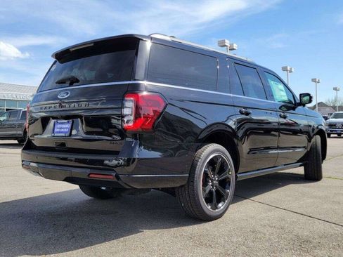 Used 2023 Ford Expedition Max Limited AWD/4WD image 14