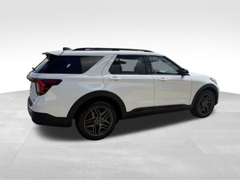 Used 2025 Ford Explorer ST AWD/4WD image 8