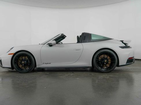 Used 2025 Porsche 911 Targa 4 GTS image 5