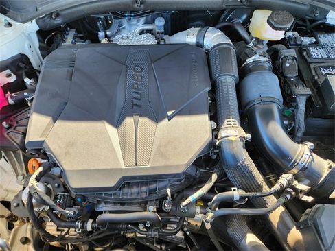 Used 2025 Hyundai Santa Fe Limited image 30