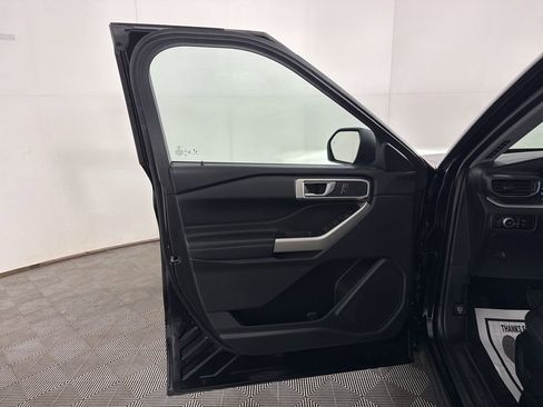 Used 2023 Ford Explorer XLT w/ Equipment Group 202A image 15