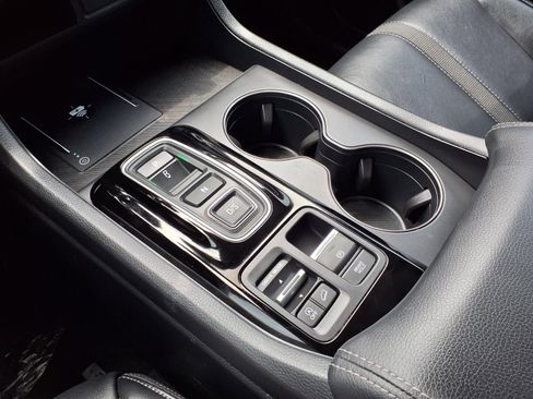 Used 2025 Honda Pilot EX-L image 21