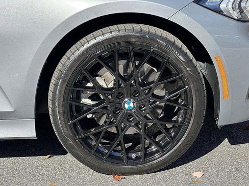 Used 2023 BMW 330i xDrive Sedan w/ Premium Package image 9