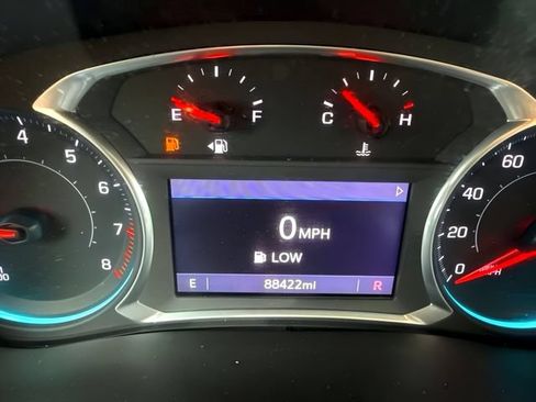 Used 2020 Chevrolet Traverse LT AWD/4WD image 30