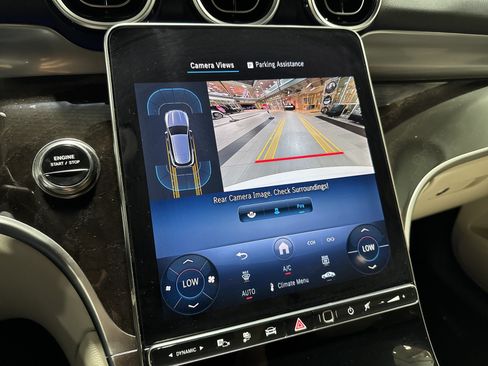 Used 2025 Mercedes-Benz GLC 350e 4MATIC w/ Driver Assistance Package image 18