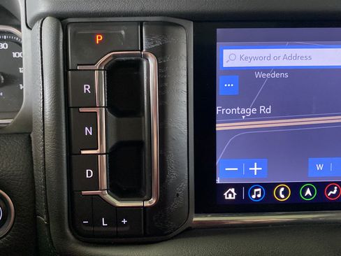 Used 2021 GMC Yukon XL Denali w/ Denali Premium Package AWD/4WD image 19