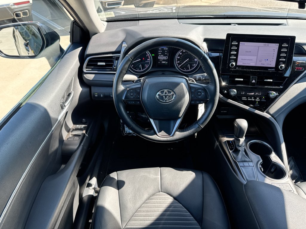 Used 2024 Toyota Camry SE w/ Cold Weather Package FWD image 11