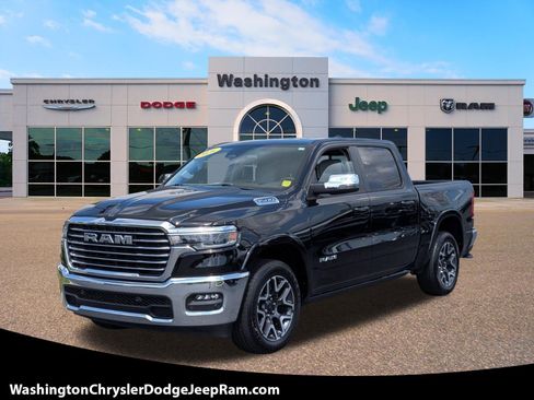 Used 2026 RAM 1500 Laramie AWD/4WD image 1