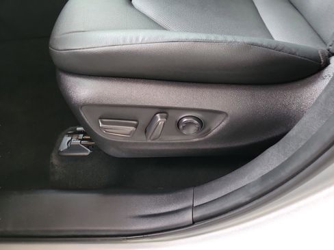 Certified 2025 Toyota Grand Highlander AWD image 22