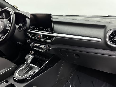 Used 2024 Kia Forte GT-Line image 32