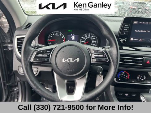 Certified 2023 Kia Seltos LX image 34