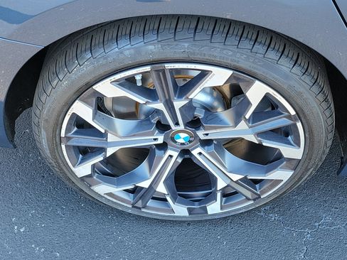 Certified 2025 BMW 330i Sedan image 6