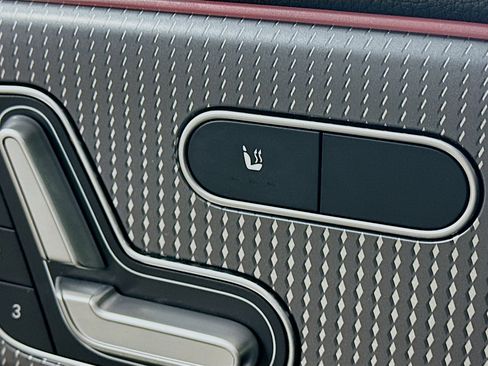 Certified 2023 Mercedes-Benz GLA 250 4MATIC image 24