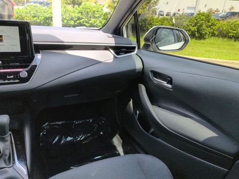 Used 2026 Toyota Corolla SE FWD image 16