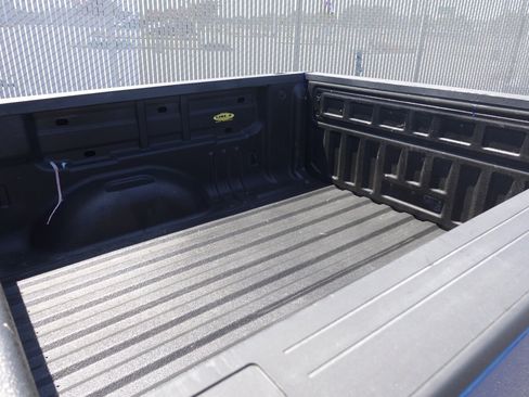Used 2021 Chevrolet Colorado LT w/ Safety Package RWD image 8