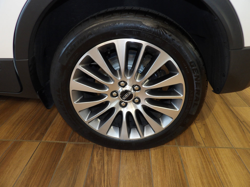 Used 2017 Lincoln MKC Reserve AWD/4WD image 9