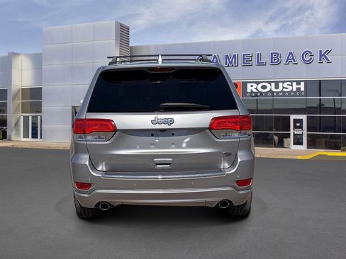 Used 2017 Jeep Grand Cherokee Overland RWD image 5