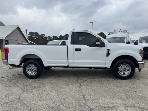 Used 2022 Ford F250 XL w/ Power Equipment Group image 8