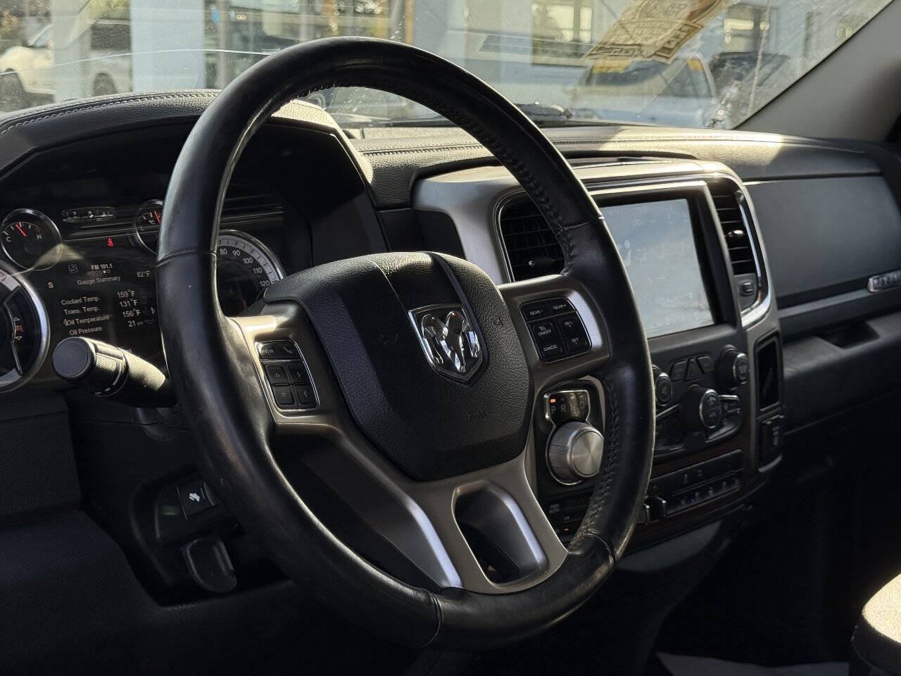 Used 2018 RAM 1500 Laramie AWD/4WD image 28