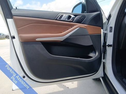 Used 2022 BMW X5 sDrive40i w/ Luxury Seating Package RWD image 21