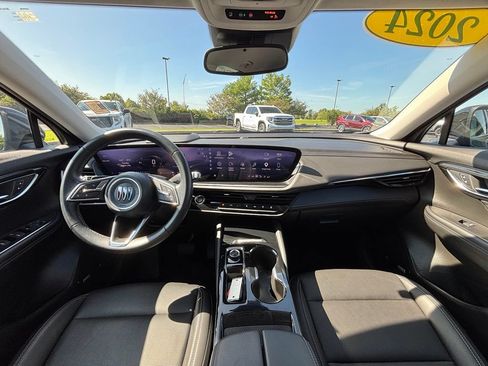 Used 2024 Buick Envision Preferred AWD/4WD image 23