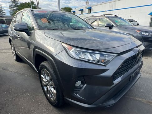Used 2021 Toyota RAV4 XLE Premium AWD/4WD image 3