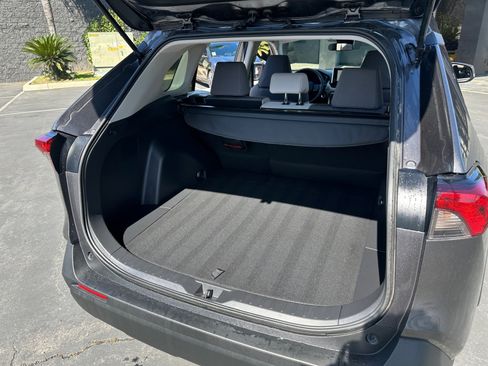 Used 2024 Toyota RAV4 XLE image 22