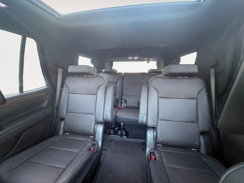 Used 2021 Chevrolet Tahoe High Country w/ Premium Package image 13