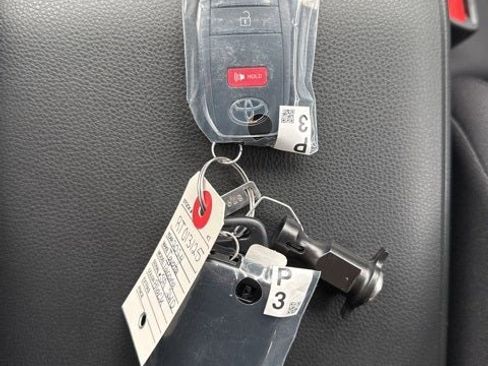 Used 2024 Toyota Tacoma SR image 30