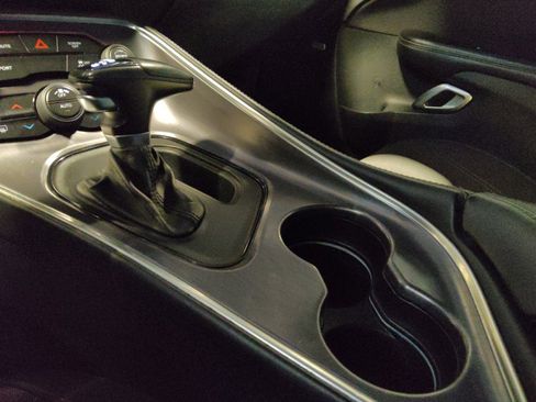 Used 2017 Dodge Challenger R/T w/ Blacktop Package image 26