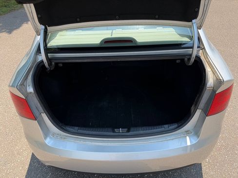 Used 2011 Kia Forte LX FWD image 5