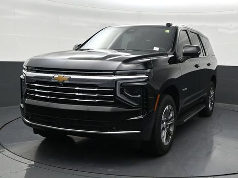 Used 2026 Chevrolet Tahoe LT w/ Comfort Package RWD image 9