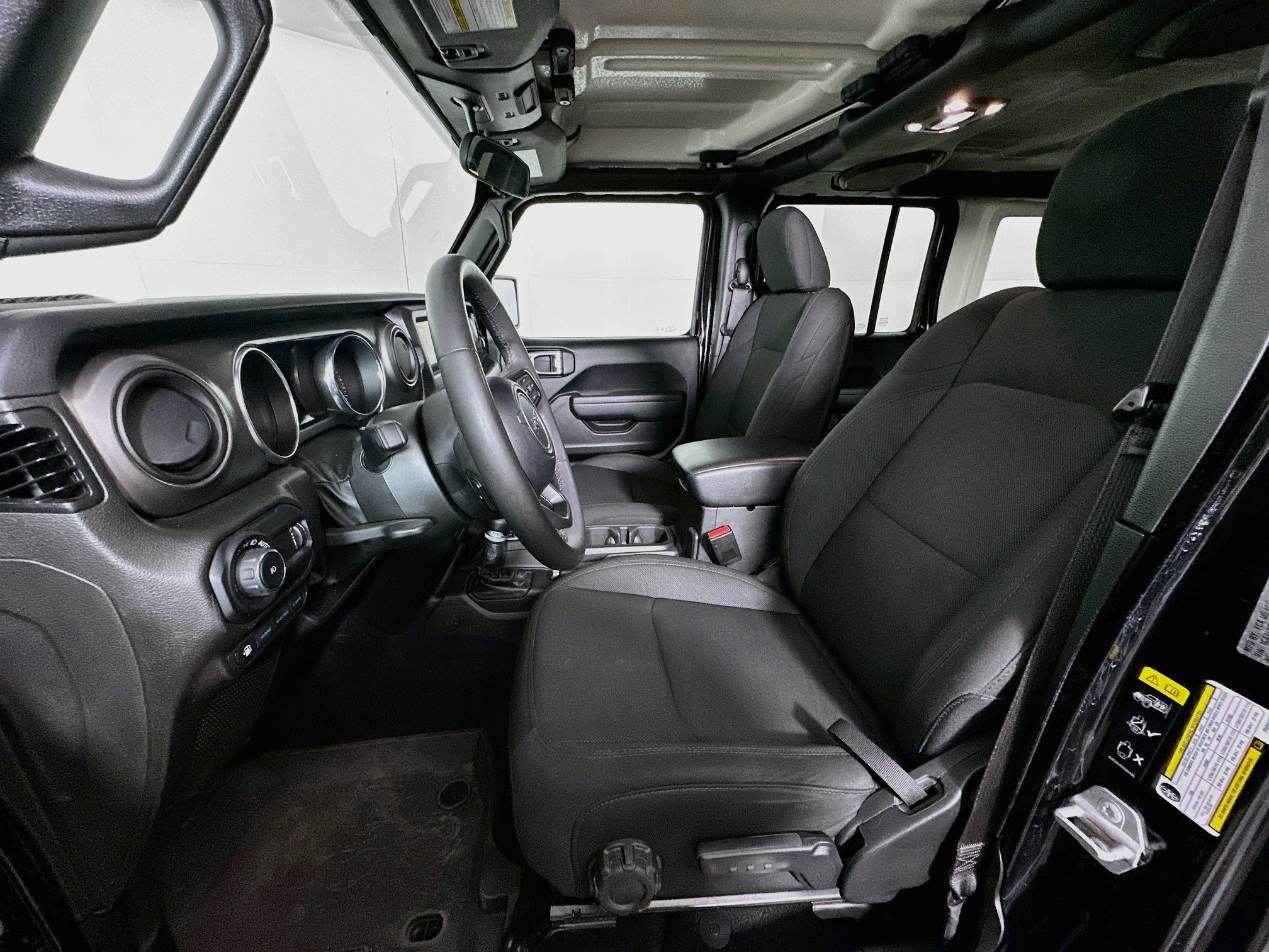 Used 2023 Jeep Wrangler Unlimited AWD/4WD image 13