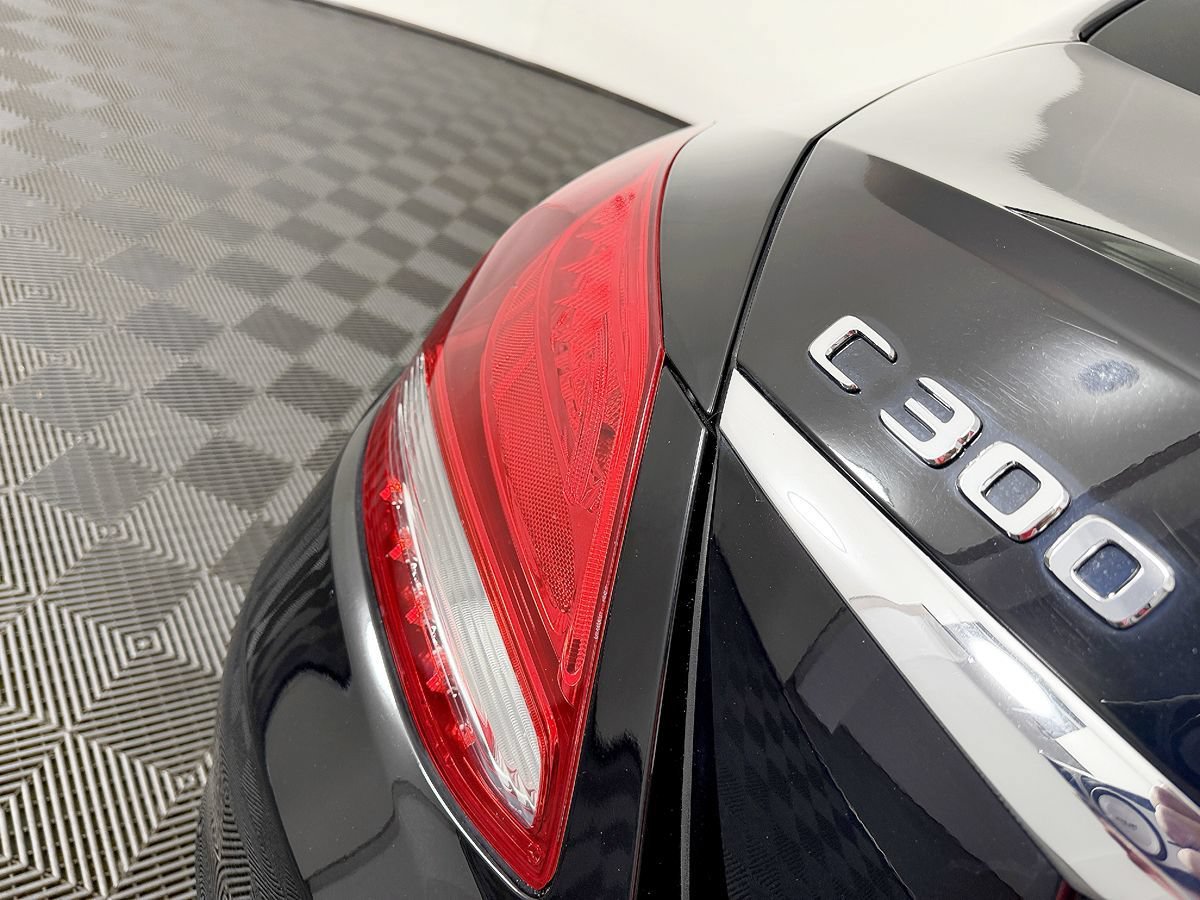 Used 2017 Mercedes-Benz C 300 4MATIC Sedan image 12