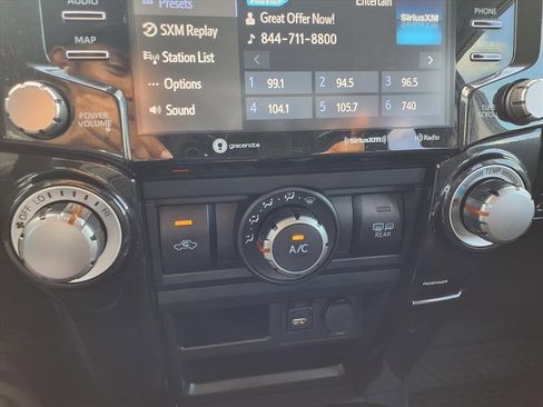 Used 2022 Toyota 4Runner TRD Off-Road image 19