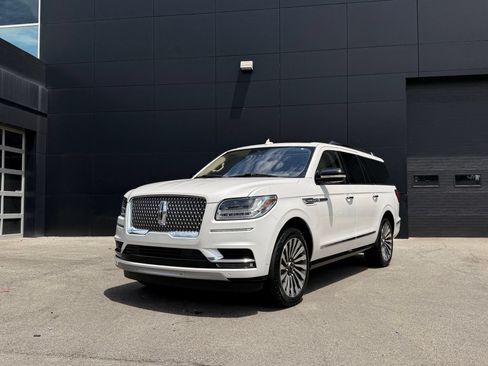 Used 2019 Lincoln Navigator L Reserve AWD/4WD image 7