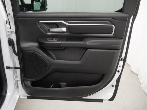 New 2026 RAM 1500 4x4 Crew Cab image 30