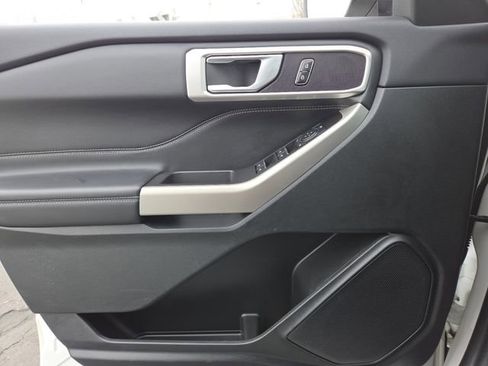 Used 2023 Ford Explorer XLT w/ Equipment Group 202A image 34
