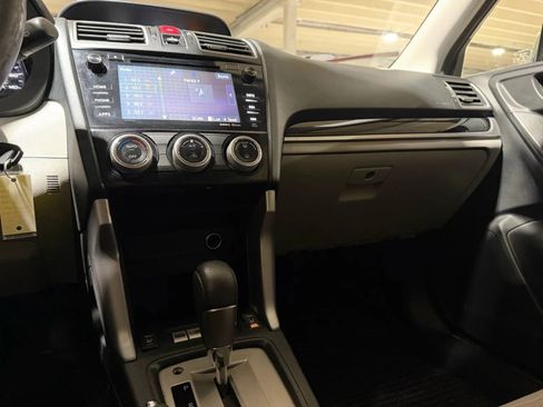 Used 2017 Subaru Forester 2.5i Limited AWD/4WD image 15