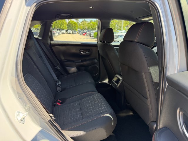 Certified 2025 Honda HR-V Sport image 20