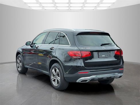Used 2022 Mercedes-Benz GLC 300 image 4