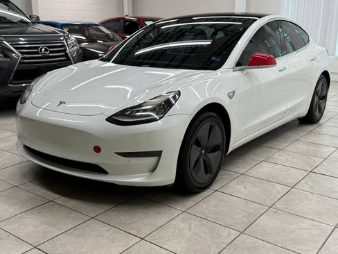 Used 2018 Tesla Model 3 Long Range RWD image 3